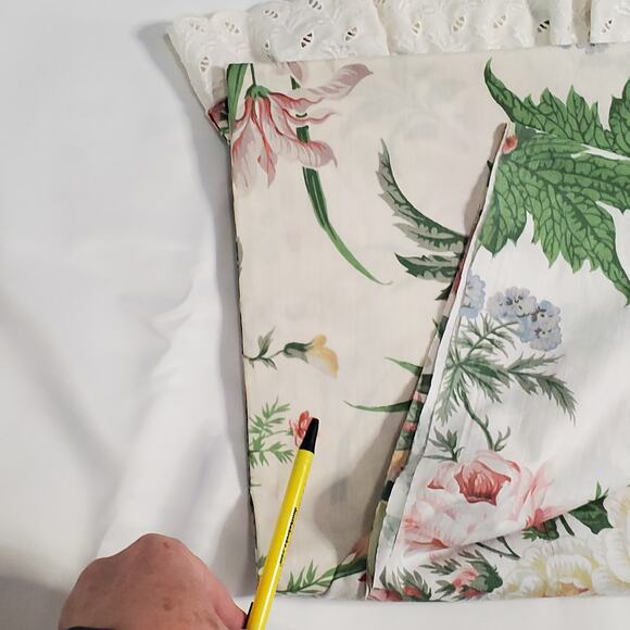 Vintage Martex Liberty Of London Queen Flat Sheet Ruffle Percale - Picture 6 of 13